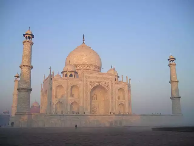 Welcome to Roddy Rich Collections